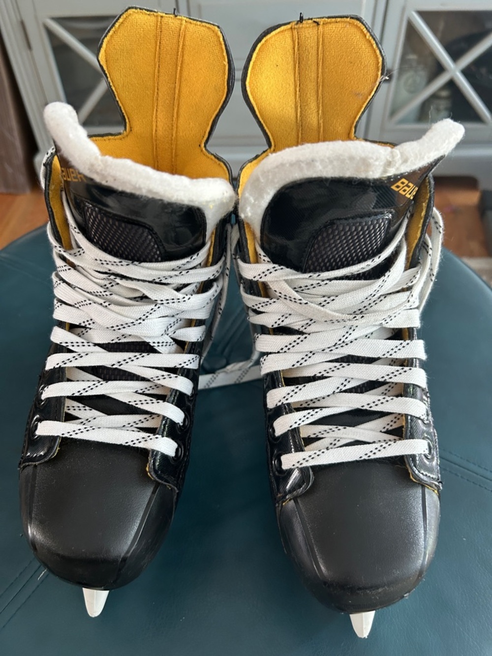 Bauer Supreme S150 Hockey Skates 4 EE